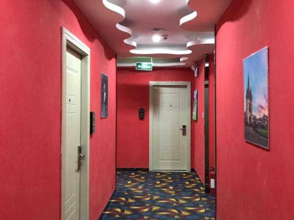 Шэньчжэнь: Jiawaijia Hotel (Shenzhen New City Plaza)