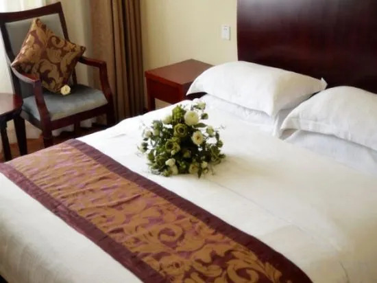 Шанхай: GreenTree Inn (Shanghai Chedun Film Base Beisong Highway)