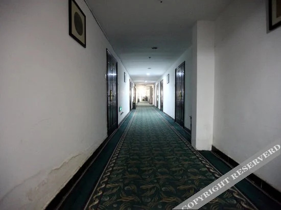 Наньчан: Rnhu Hotel