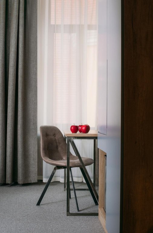 Москва: Custos Hotel Tsvetnoy