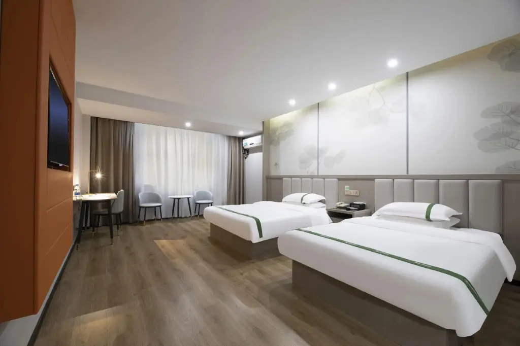 Наньтун: GreenTree Inn Nantong Rugao Zhongjiaomeilu City Express Hotel