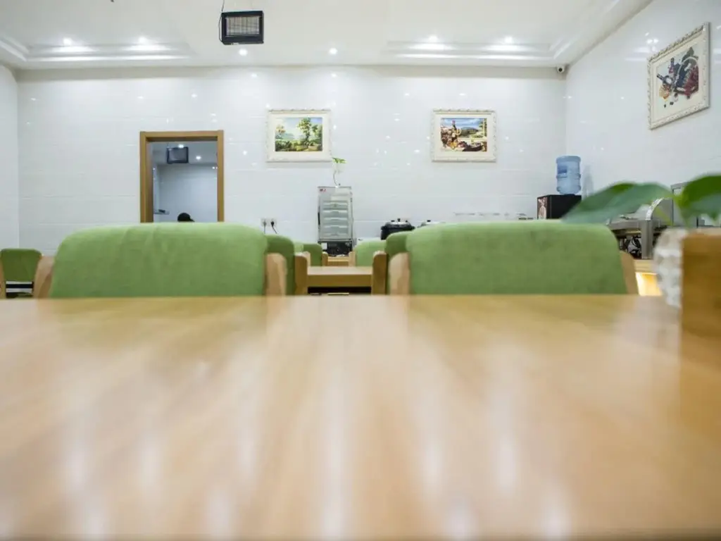 Наньтун: GreenTree Inn Nantong Rugao Zhongjiaomeilu City Express Hotel