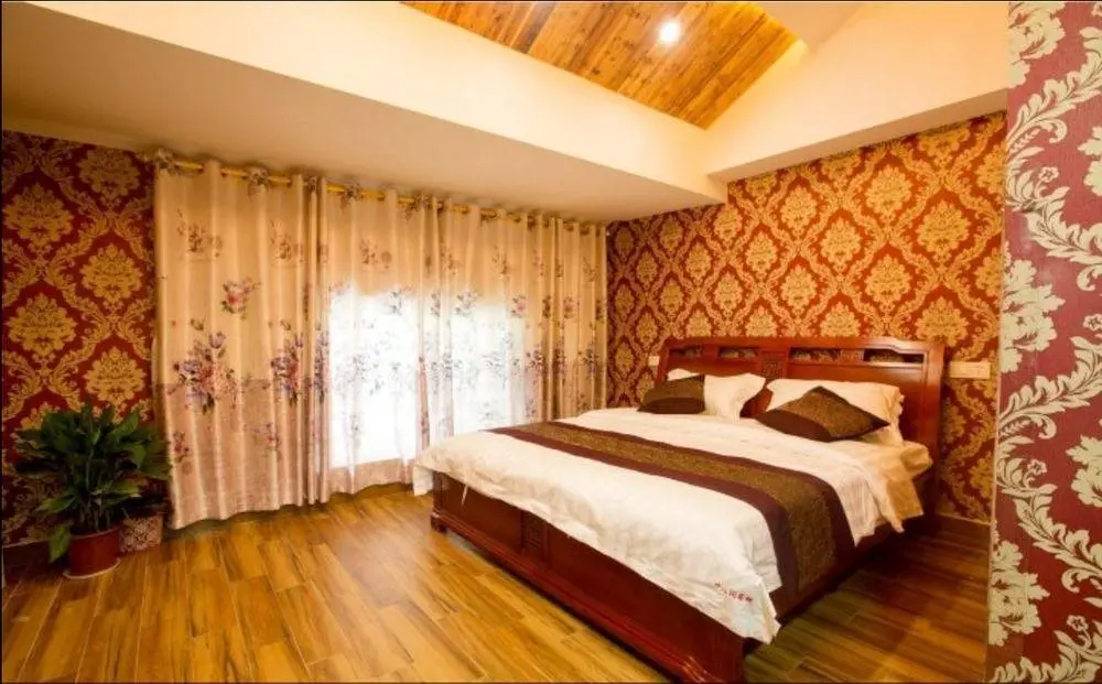 Цзясинь: Wuzhen Shibajian Theme Inn