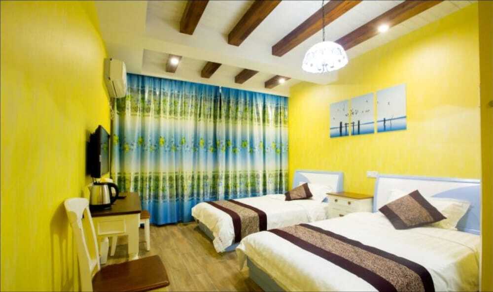 Цзясинь: Wuzhen Shibajian Theme Inn