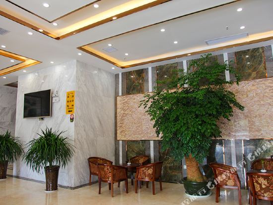 Chunlin Hotel — фото 1
