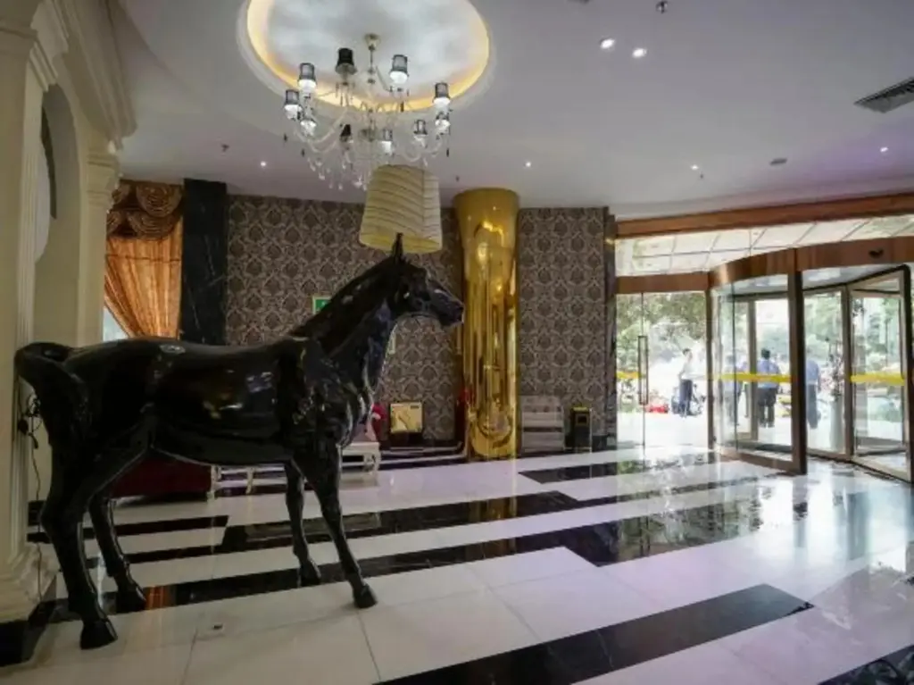 Юйлинь: Qianjing Hotel Beiliu Yongfeng