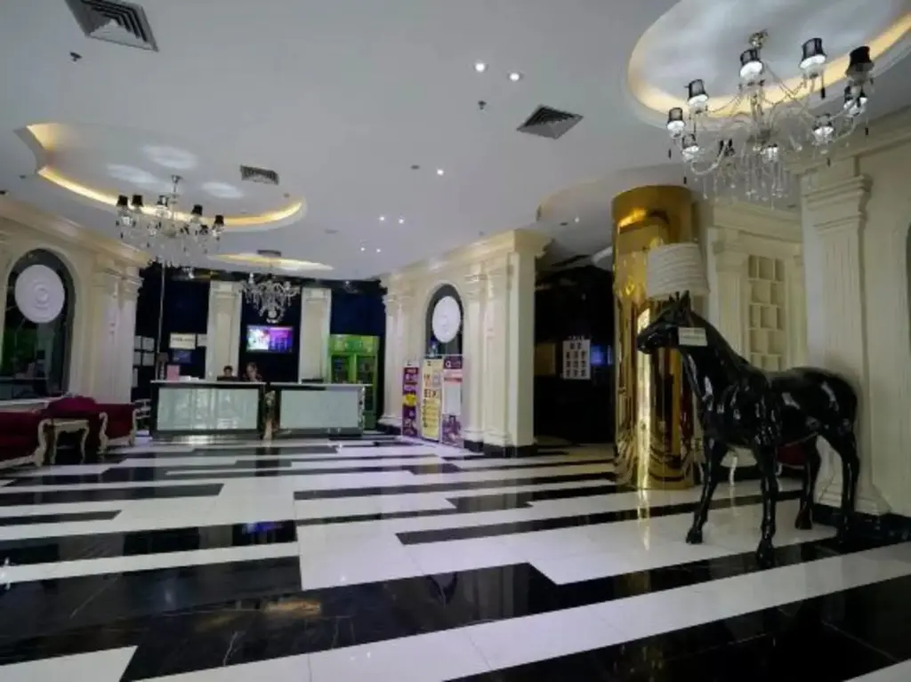 Юйлинь: Qianjing Hotel Beiliu Yongfeng