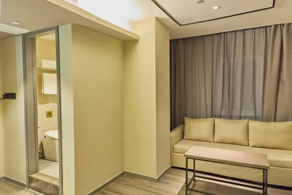 Шанхай: Home Inn Selected (Shanghai Daning International Plaza)