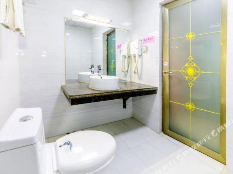 Kuqa Xinyu Hotel (Guiz Plaza) — фото 1
