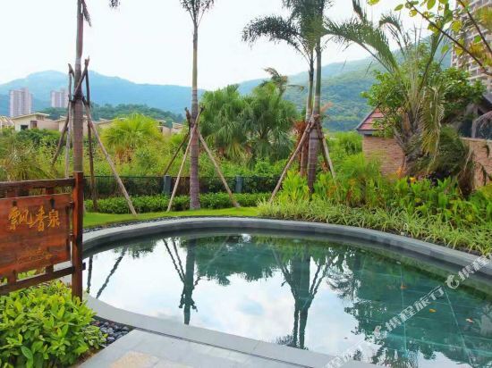 Yue Xi Holiday Hotel (Yangjiang Hailing Island Baoli Yintan) — фото 1