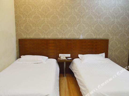 Шицзячжуан: Eaka 365 Hotel Chain (Shijiazhuang People's Hospital Air Garden Store)