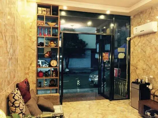 Яншо: Shanxueshan Villa Hotel (Yangshuo West Street Lijiang Branch)