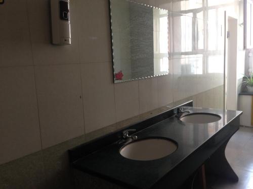 Урумчи: 7 Days Inn Urumqi Ka Shi West Road Airport Branch