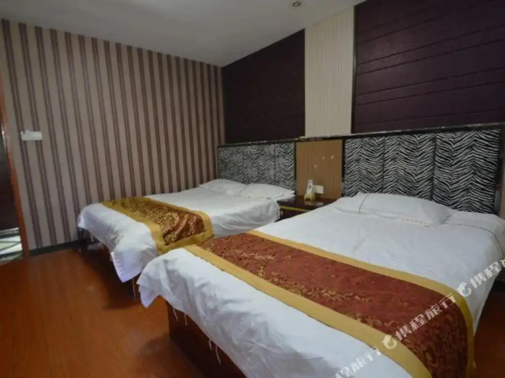 Нанкин: Lanwan Qingxiang Hotel (Fenghuang West Street Yunjin Road Subway Station)