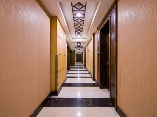 Дуюн: Jinpeng International Hotel (Duyun Dashiban Ancient Street)