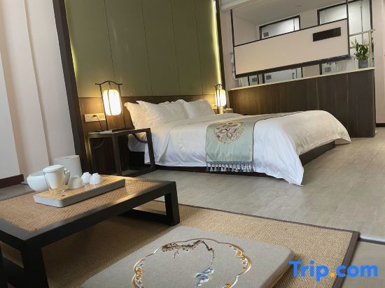 Фэнхуан: Xueqingji Yunlu River View Homestay