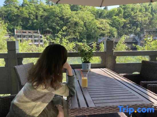 Фэнхуан: Xueqingji Yunlu River View Homestay