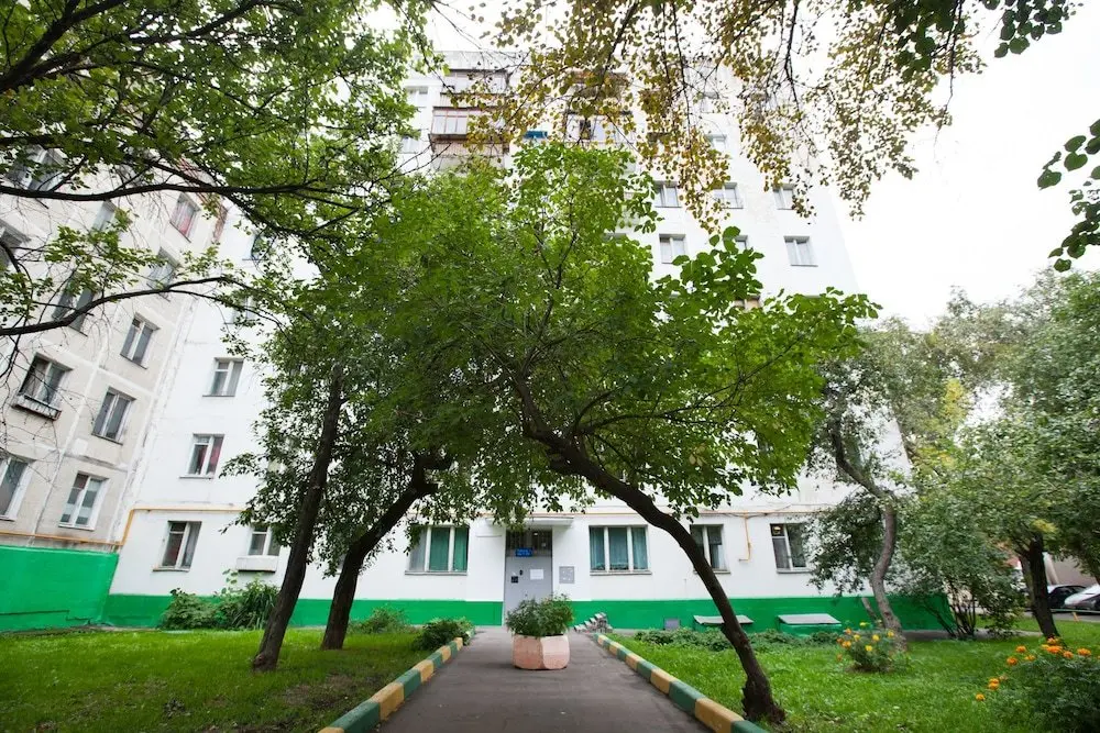 Москва: Domumetro on Profsoyuznoya Street