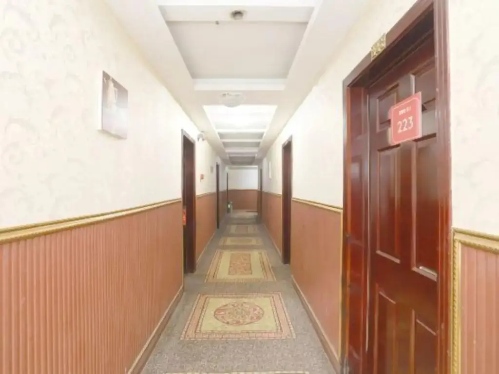 Чунцин: Chongqing kelai hotel (former kelai store of aful hotel)