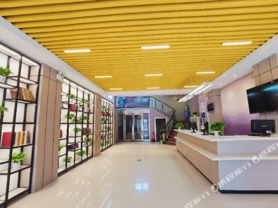 Кайфын: π Hotel (Kaifeng railway station store)
