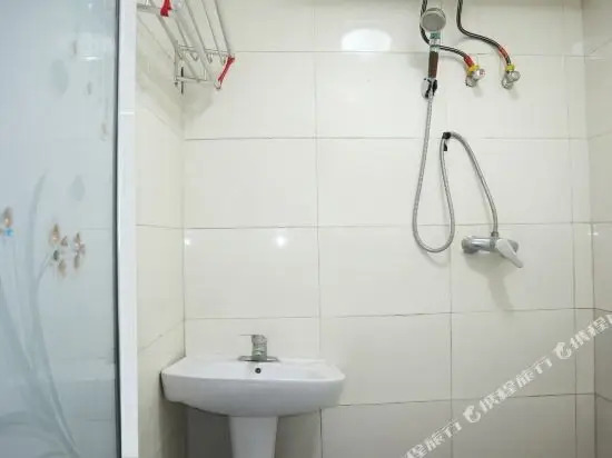 Ухань: Baiheyuan Business Hostel (Currently unavailable)