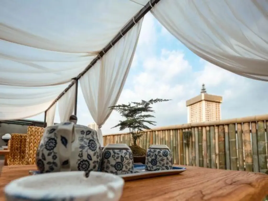 Чэнду: Yunfuli Yinsu Du Fu Thatched Cottage Business and Leisure B&B