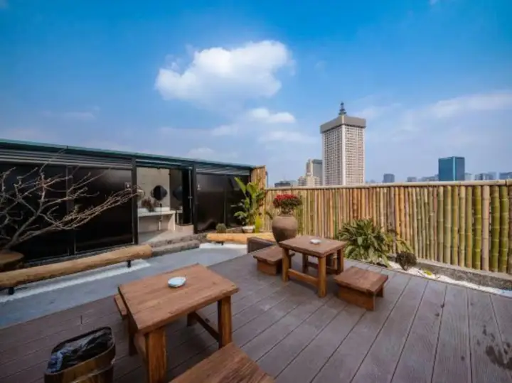 Чэнду: Yunfuli Yinsu Du Fu Thatched Cottage Business and Leisure B&B