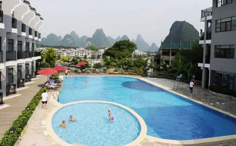 Яншо: Yangshuo Bixingju Hotel (West Street)