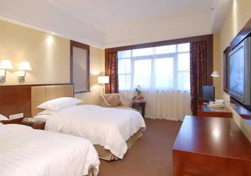 Яншо: Yangshuo Bixingju Hotel (West Street)