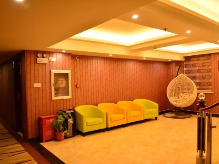 Ухань: Chengyuan Hotel (Wuhan Business School Branch)