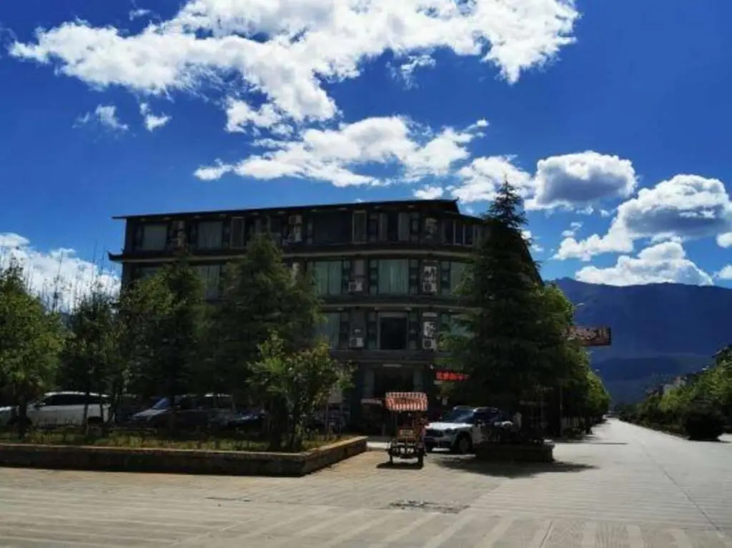 Дали: CHP. Hotel