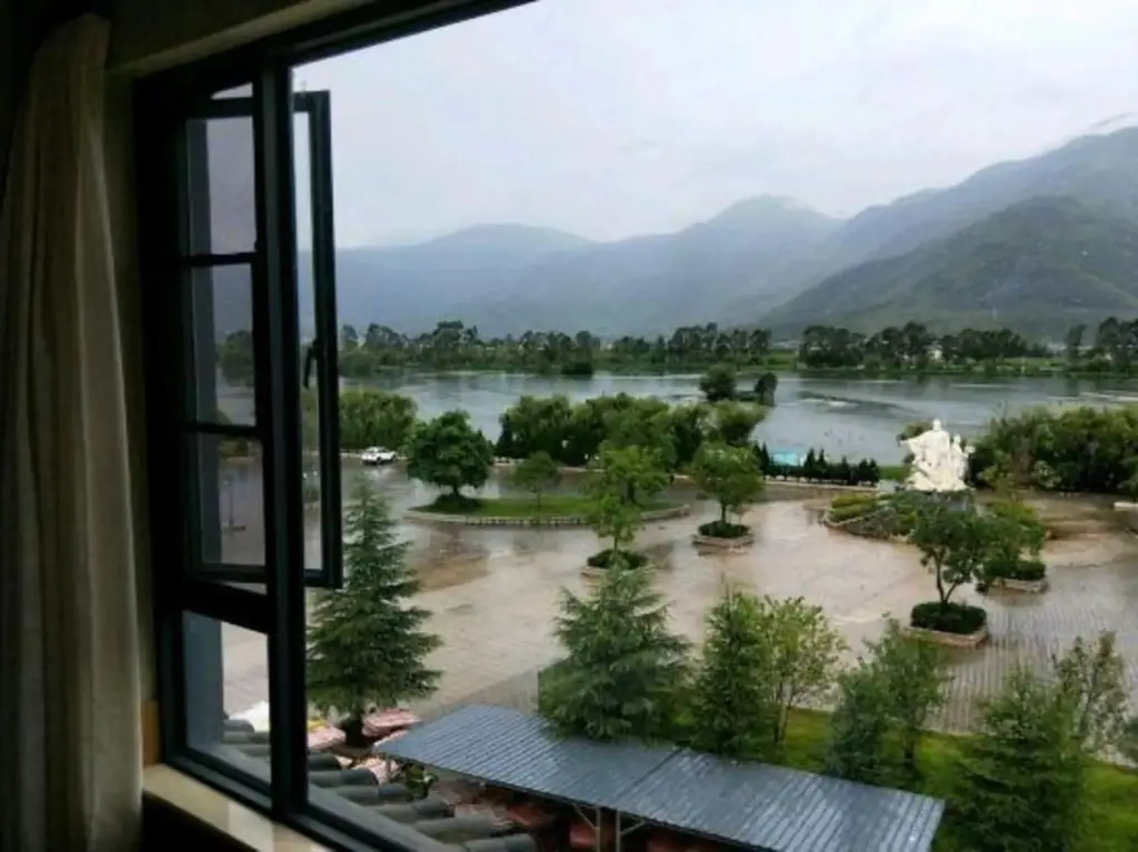 Дали: CHP. Hotel