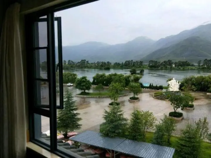 Дали: CHP. Hotel