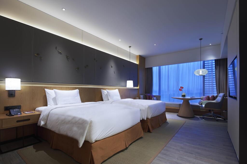Наньчан: Crowne Plaza Nanchang Wanli by IHG