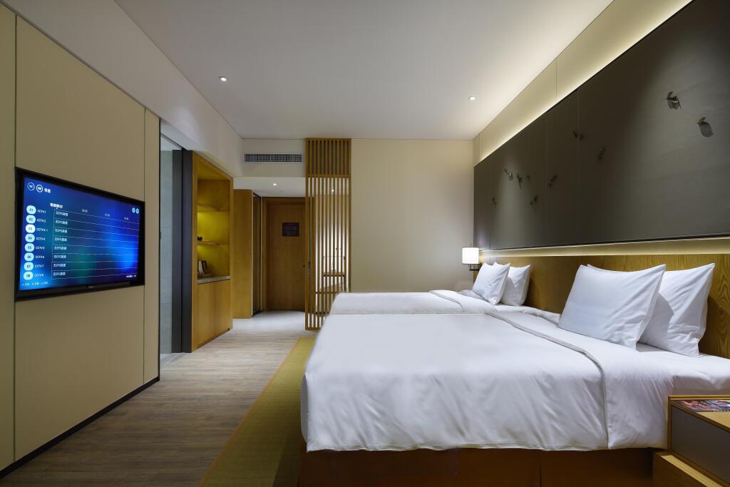 Crowne Plaza Nanchang Wanli by IHG — фото 1