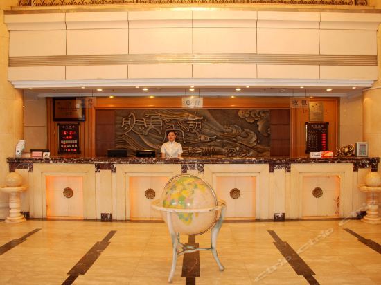 Хэфэй: OYO Juxian Hotel (Hefei Heping Road Anfang General Factory Store)