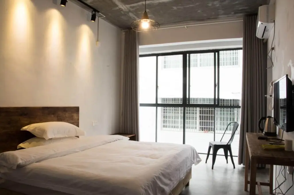 Чжанцзяцзе: Geographer Hostel