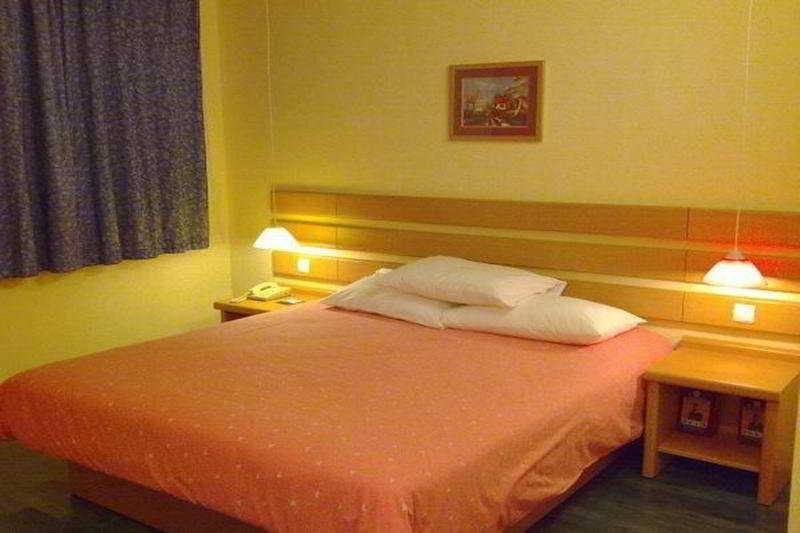 Нинбо: Home Inn Xiaowenjie