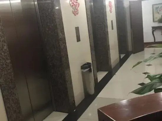 Шанхай: Shanghai World Union Service Apail