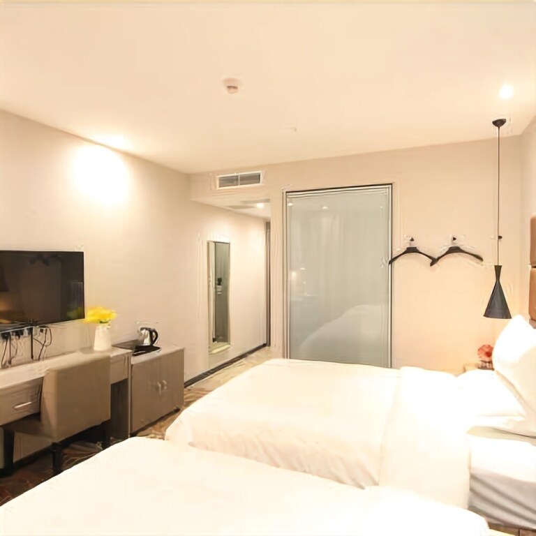 Чунцин: Eucalyptus Forest Movie Theme Hotel (Chongqing Jiangbei International Airport)