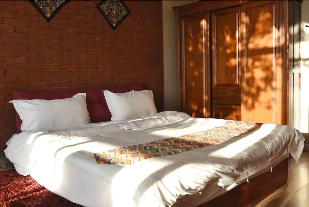 Дали: Baicaoyuan Theme Inn