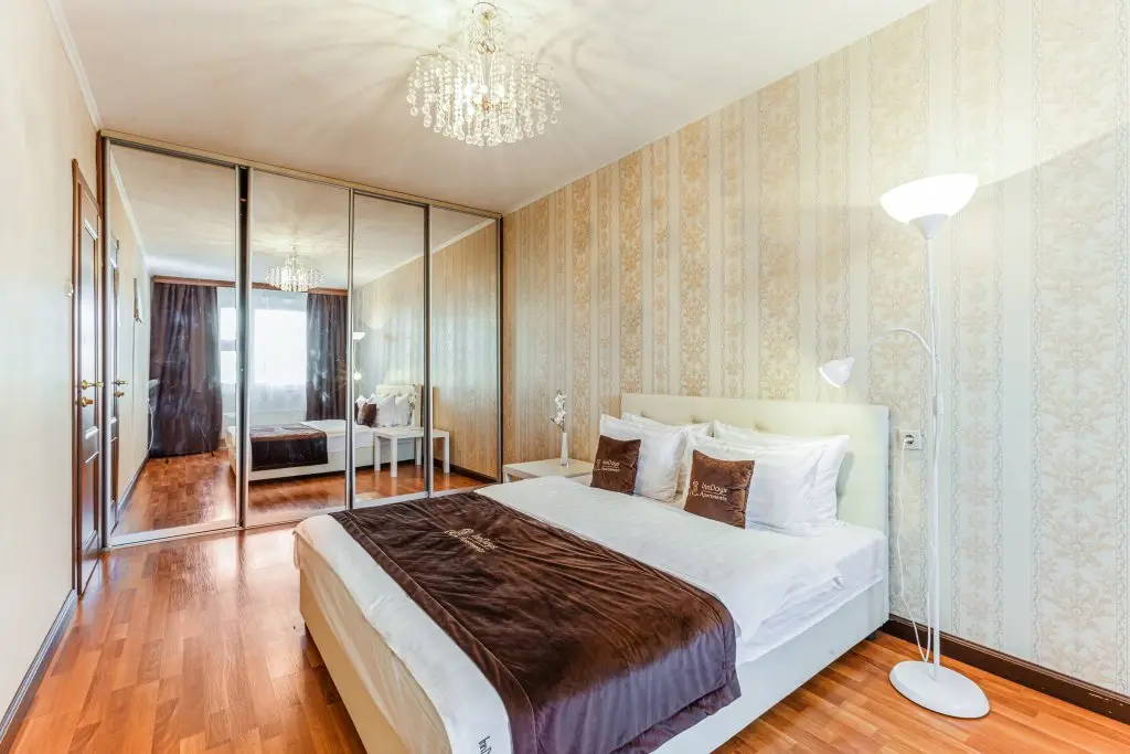 Москва: Inndays Apartments на Лазарева 19
