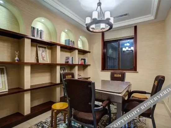 Хучжоу: Shouwang Hostel