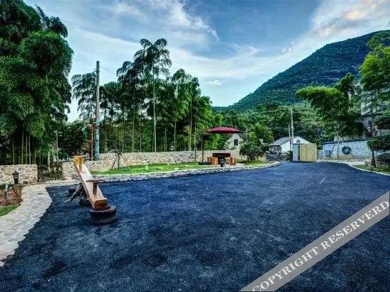 Хучжоу: Shouwang Hostel