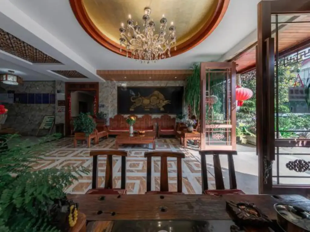 Ziyu Holiday Hotel (Lijiang Ancient City) — фото 1