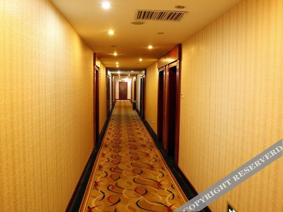 Цзяочжоу: Taigeyuan Business Hotel