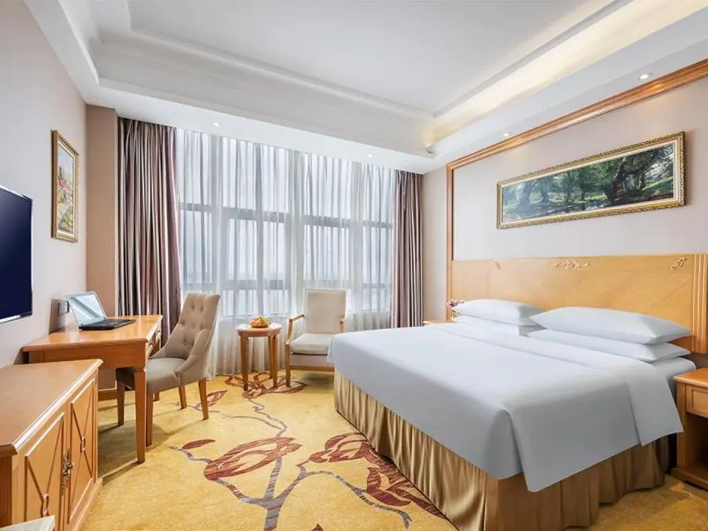 Цзясинь: Vienna International Hotel Zhejiang Jiashan Xitang Branch