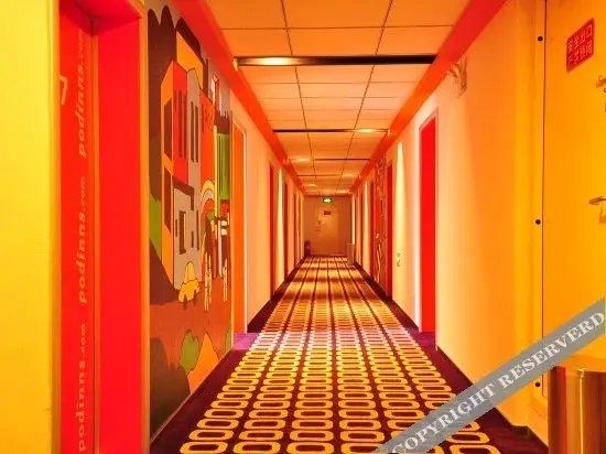 Цзинань: Pod Inn Yánxuǎn Hotel (Jinan Long-distance Bus Terminal Baicheng Railway Station Dìkǒu Road K88 Famous Spring Plaza)