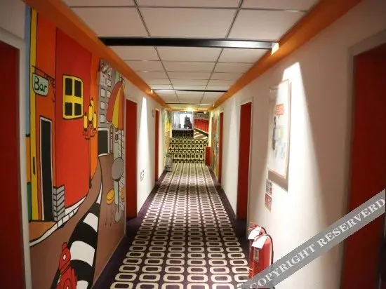 Цзинань: Pod Inn Yánxuǎn Hotel (Jinan Long-distance Bus Terminal Baicheng Railway Station Dìkǒu Road K88 Famous Spring Plaza)
