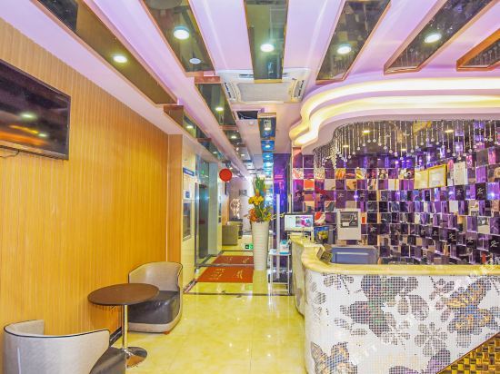 Шанхай: 曼之雅主题酒店(上海昌平路地铁站店)
